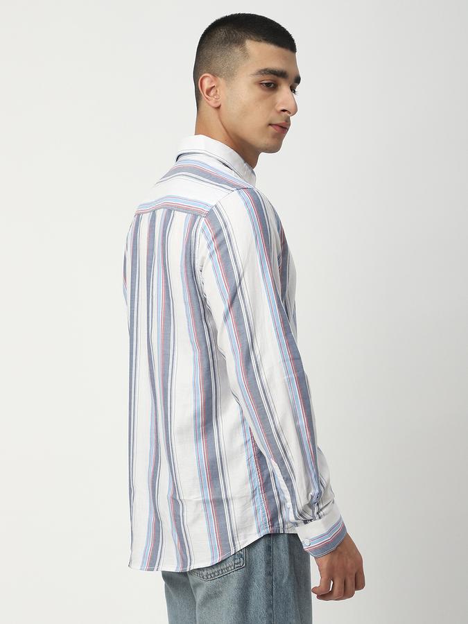 Men Striped Casual Shirt image number 2