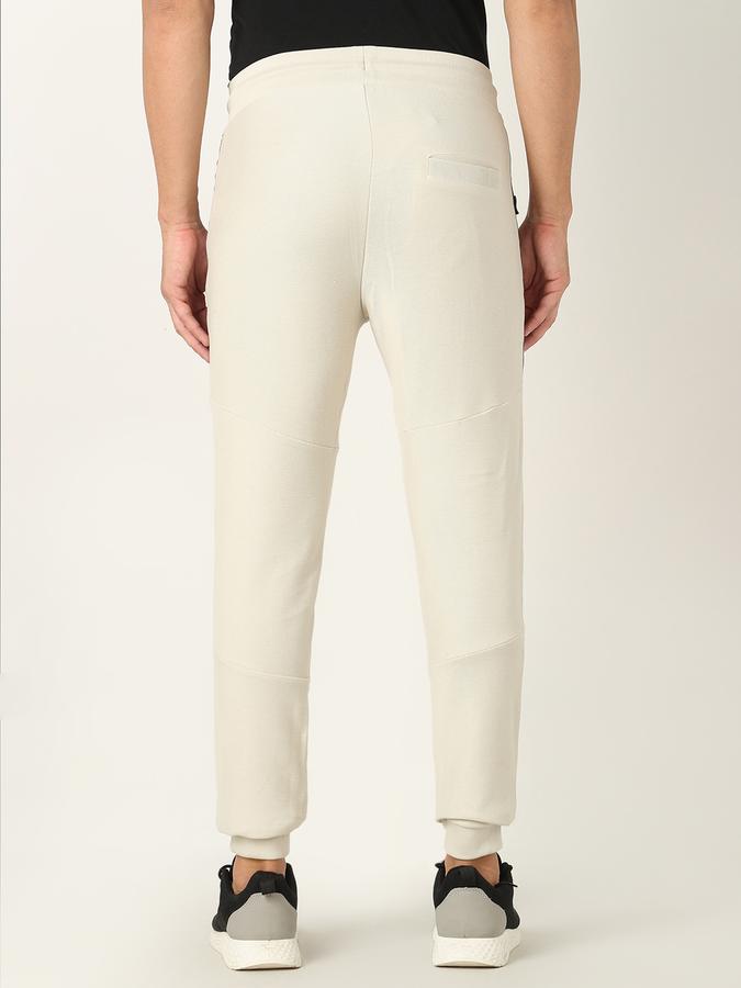 Men Straight Fit Flat-Front Trousers image number 3