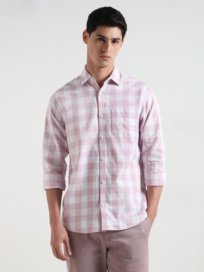 Men Checked Regular Fit Shirt with Patch Pocket image number 1