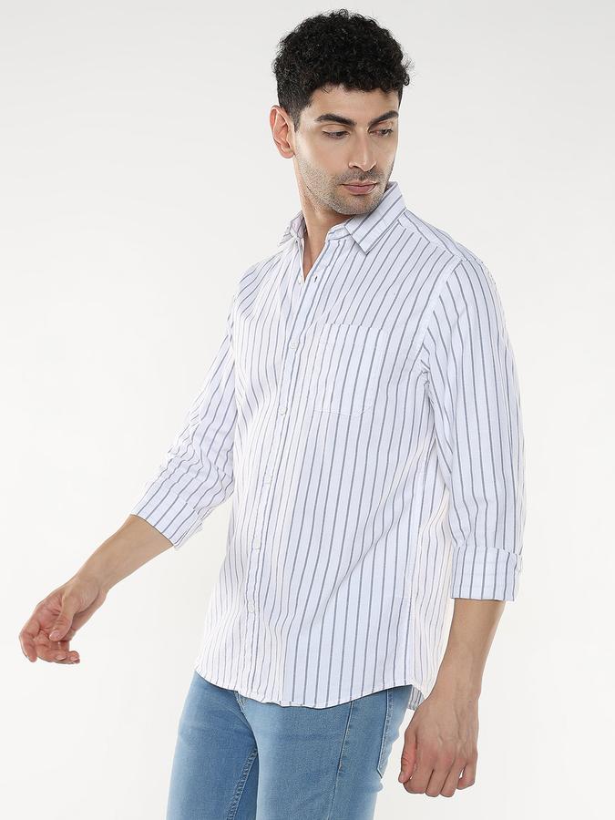 Men Striped Casual Shirt image number 2