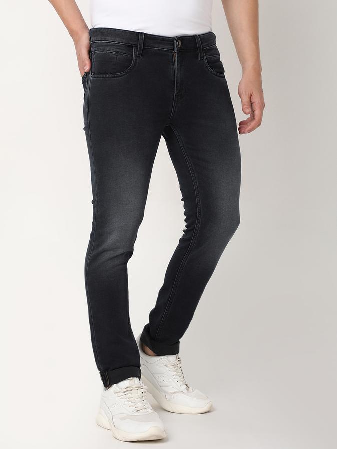 Men Tapered Fit Jeans with 5-Pocket Styling image number 2