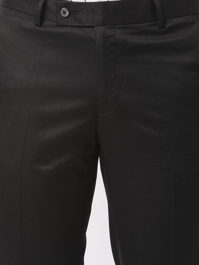 Men Slim Fit Flat-Front Trousers with Insert Pockets image number 3