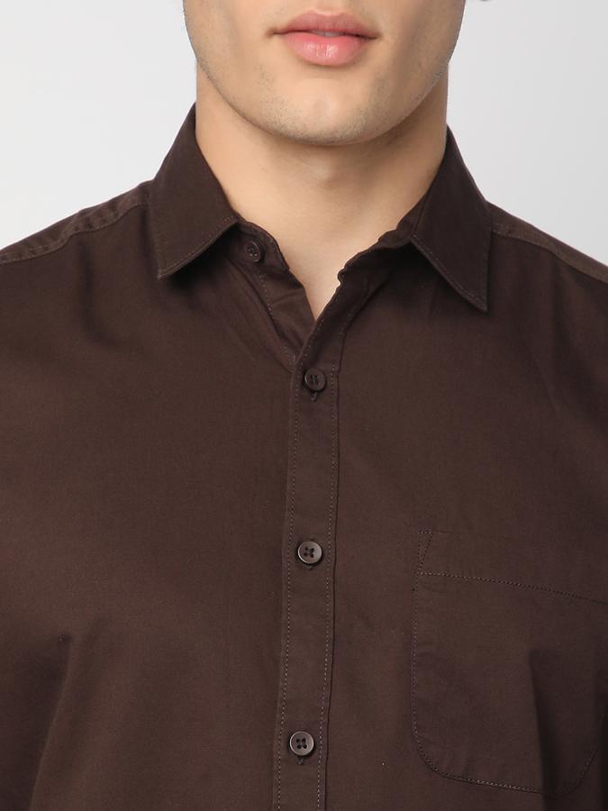 Men Solid Casual Shirt image number 3