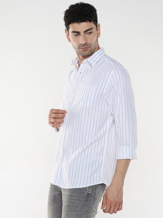 Men Striped Casual Shirt image number 2