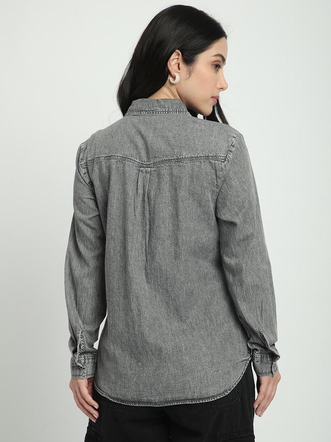 Women Solid Casual Shirt image number 2