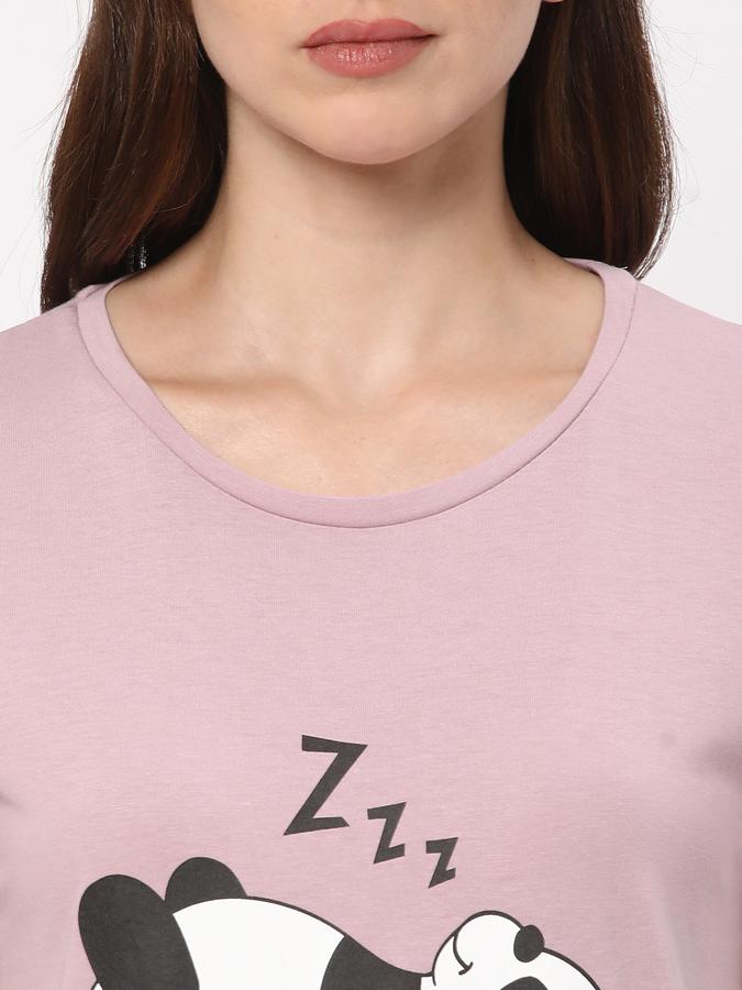 Women Graphic Print T-Shirt image number 3