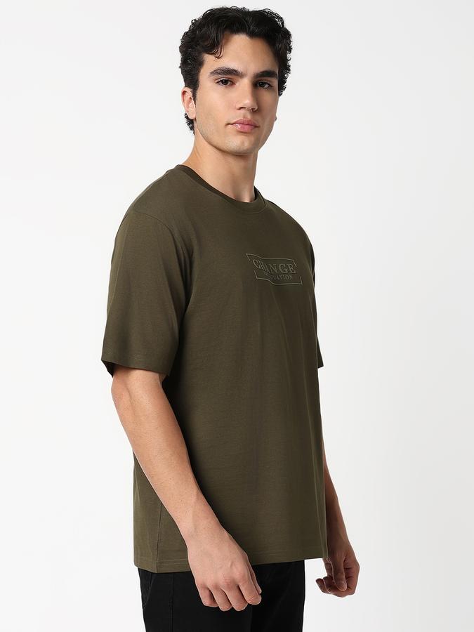 Solid Men Round Neck T-Shirt  image number 1