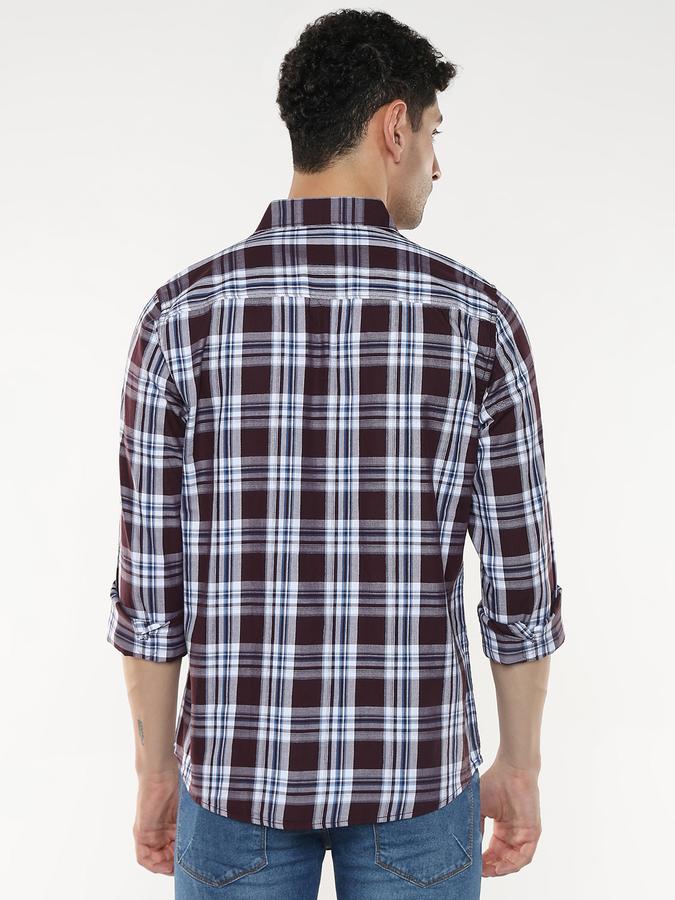 Men Checkered Casual Shirt image number 3