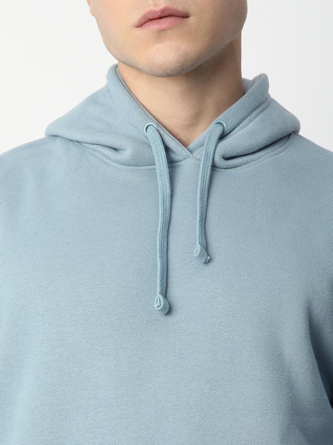 Full Sleeve Solid Men Sweatshirt image number 3