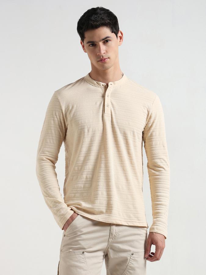 Men Regular Fit Henley T-Shirt image number 1