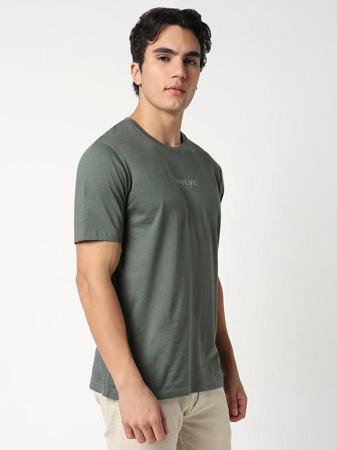 Solid Men Round Neck T-Shirt  image number 1