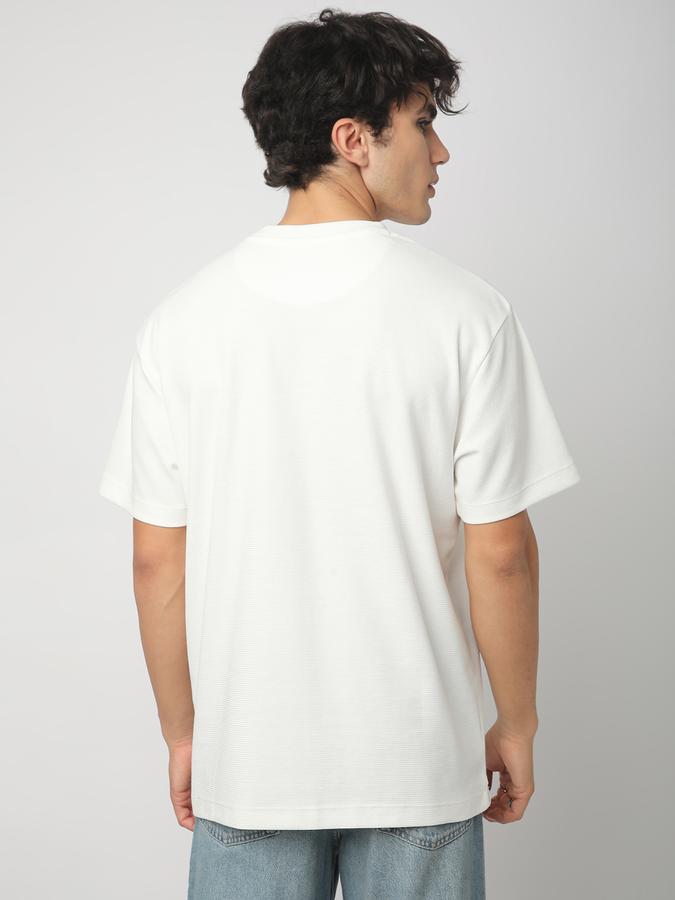 Solid Men Round Neck T-Shirt image number 2