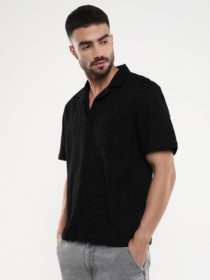 Men Relaxed Fit Shirt with Patch Pocket image number 1