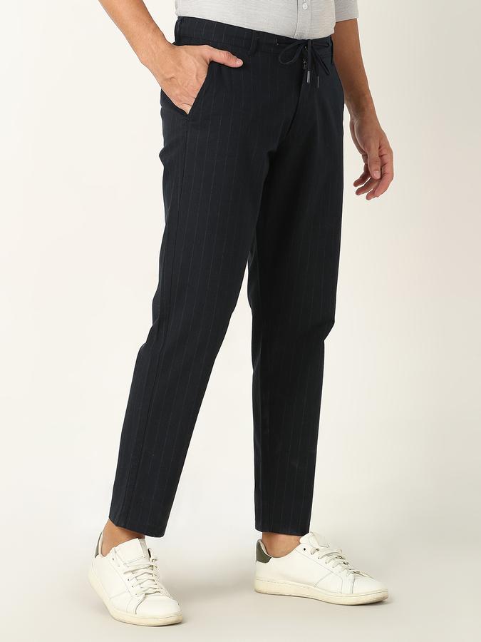 Men Slim Fit Flat-Front Trousers image number 2