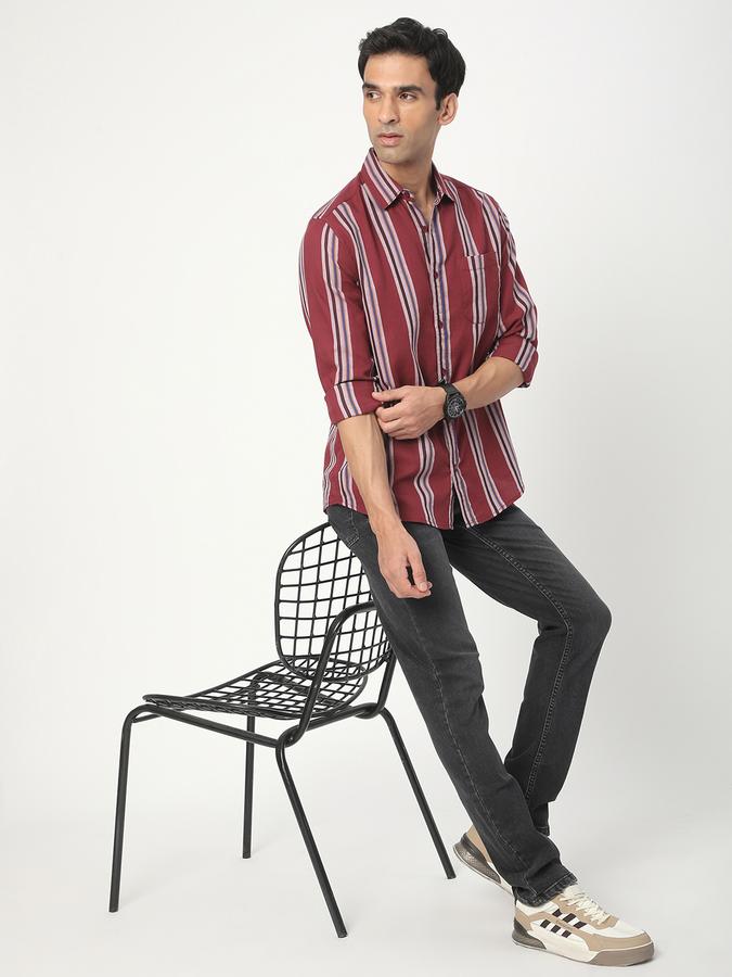 Men Striped Casual Shirt image number 1