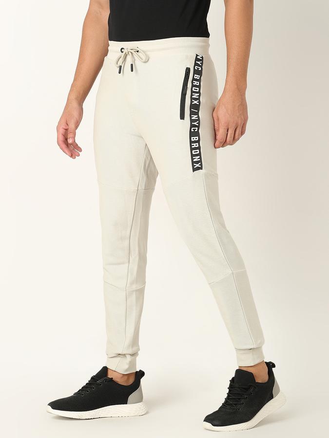 Men Straight Fit Flat-Front Trousers image number 1